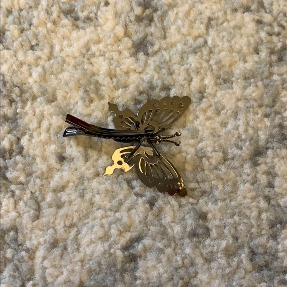 NEW Butterfly Hair Clips - Picture 4 of 4